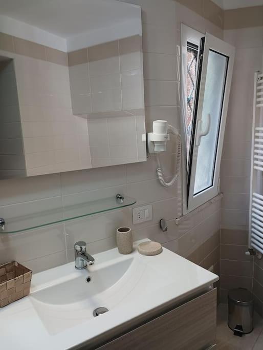 דירות נאפולי A Casa Di Laura מראה חיצוני תמונה
