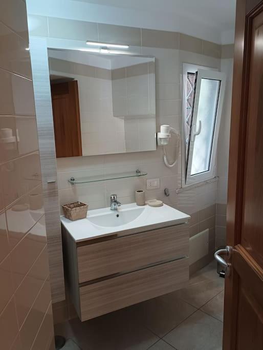 דירות נאפולי A Casa Di Laura מראה חיצוני תמונה